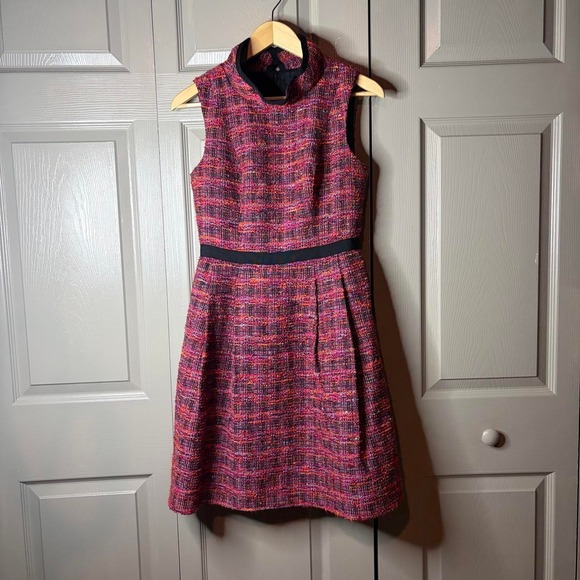 Trina Turk Dresses & Skirts - Trina Turk Pink Tweed Sleeveless Dress 4 High Neck A-Line Black Belted Accent